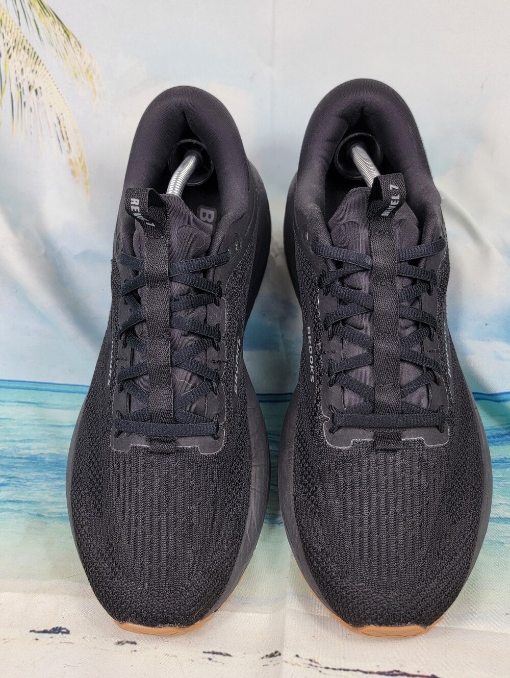 Brooks Revel 7 Black Gum Athletic Running Shoes Men’s 10 - Picture 3 of 8